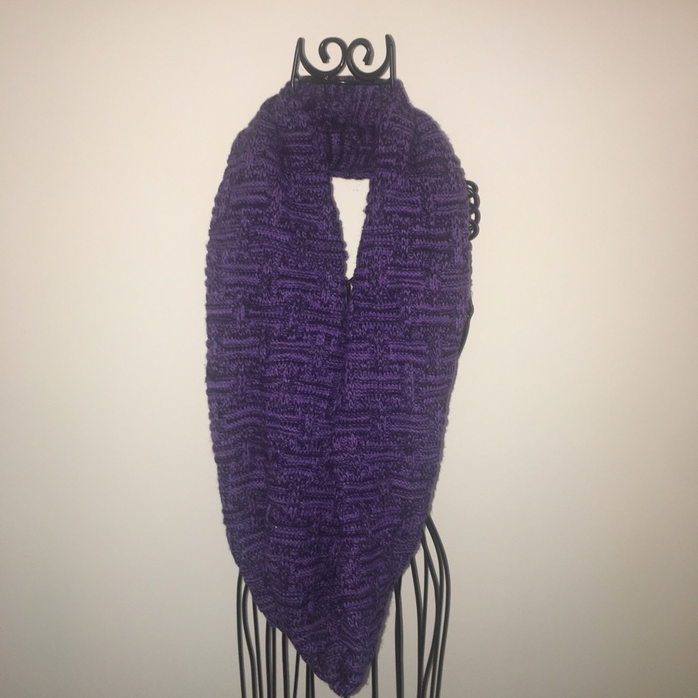 Scarf - Picture 2 of 2